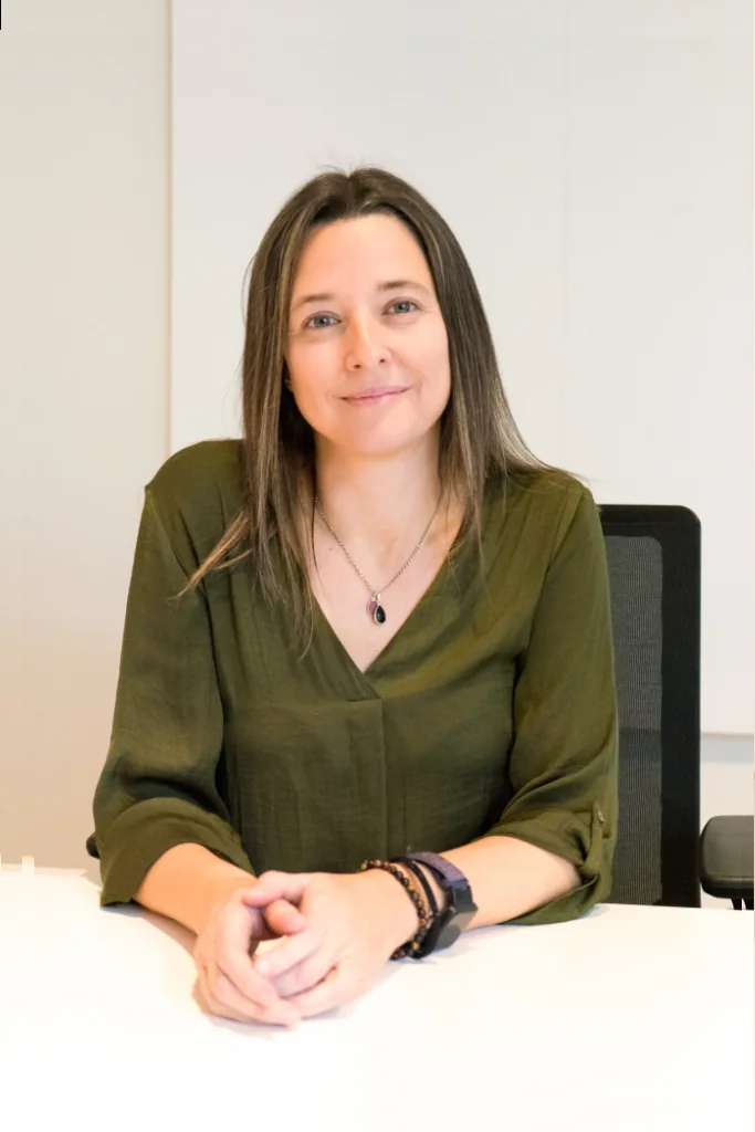 Carolina Moreno, psicóloga EMDR en Terrassa especializada en bienestar emocional